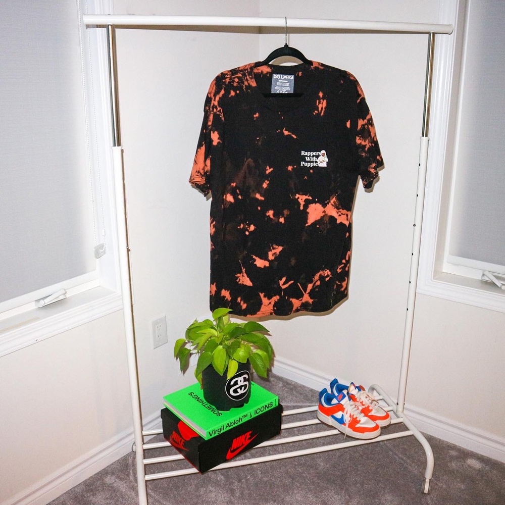 Unisex Rappers w/Puppies Hand-Dyed & Distressed T